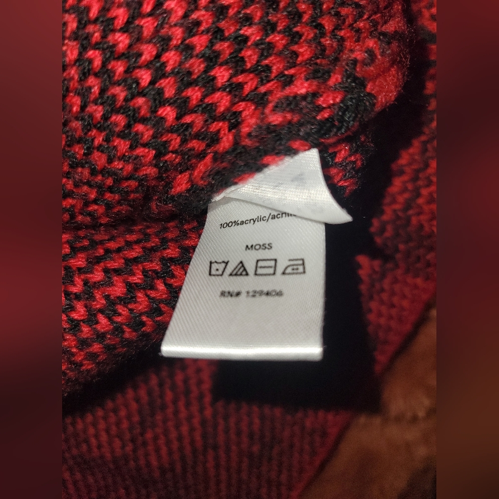 Venus Red/ Black Button Detail Sweater Dress - Picture 10 of 11